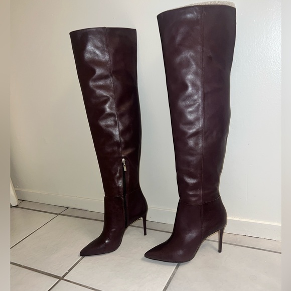 SCHUTZ - Picture 5 of 8